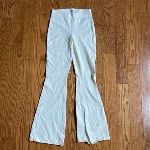 Aritzia Cream Flair Leggings